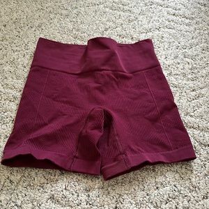 EUC Lululemon 6” Biker Shorts